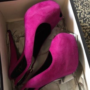 🔥Giuseppe Zanotti Design Fuschia Slingback peep🔥